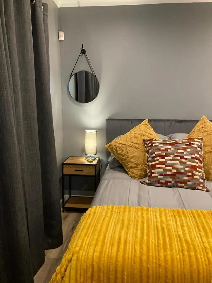 Leafy Retreat Kenridge Trendy Apartment Durbanville South Africa