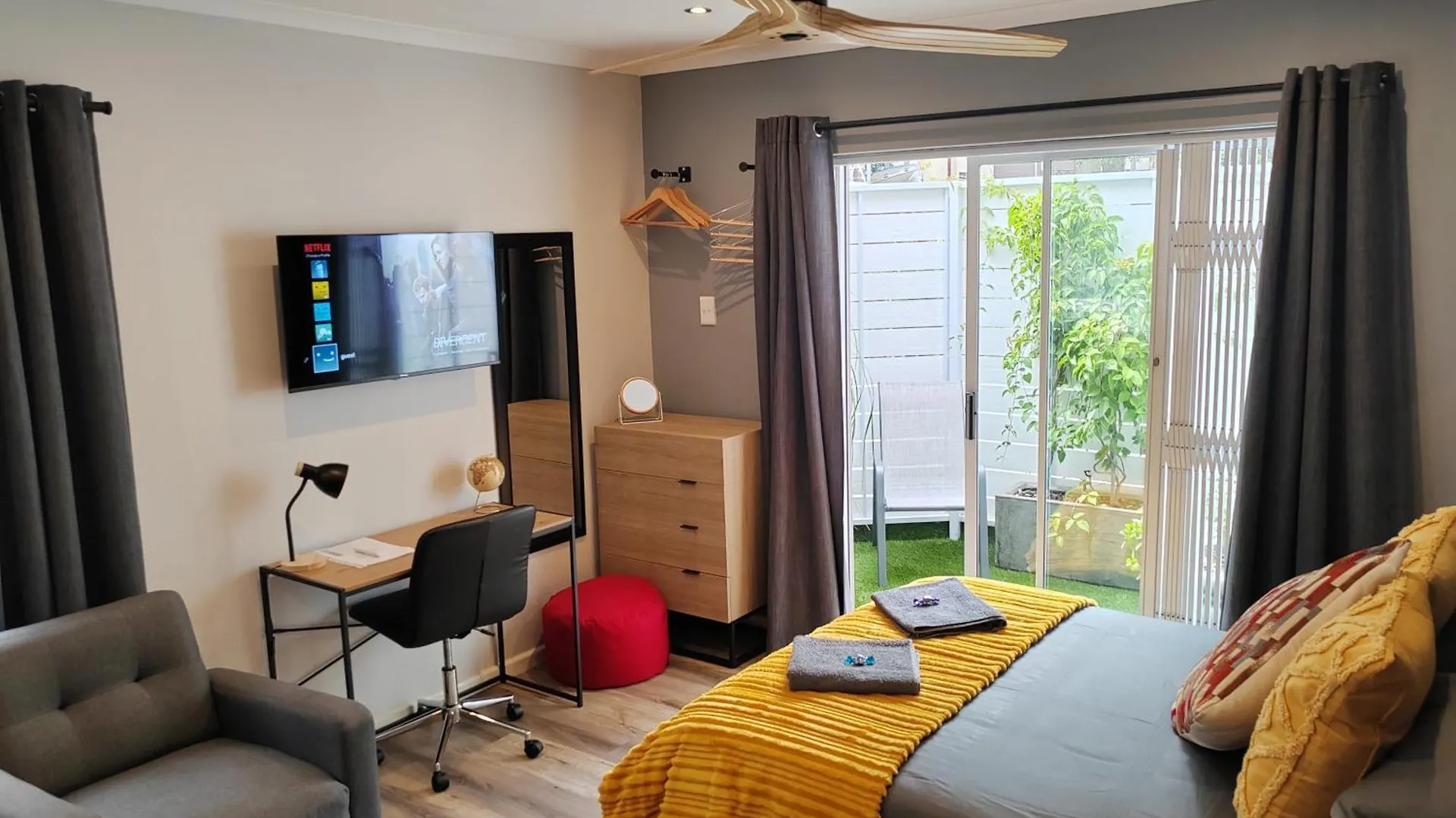 Leafy Retreat Kenridge Trendy Apartment Durbanville South Africa