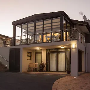 4* Guest house Four Palms