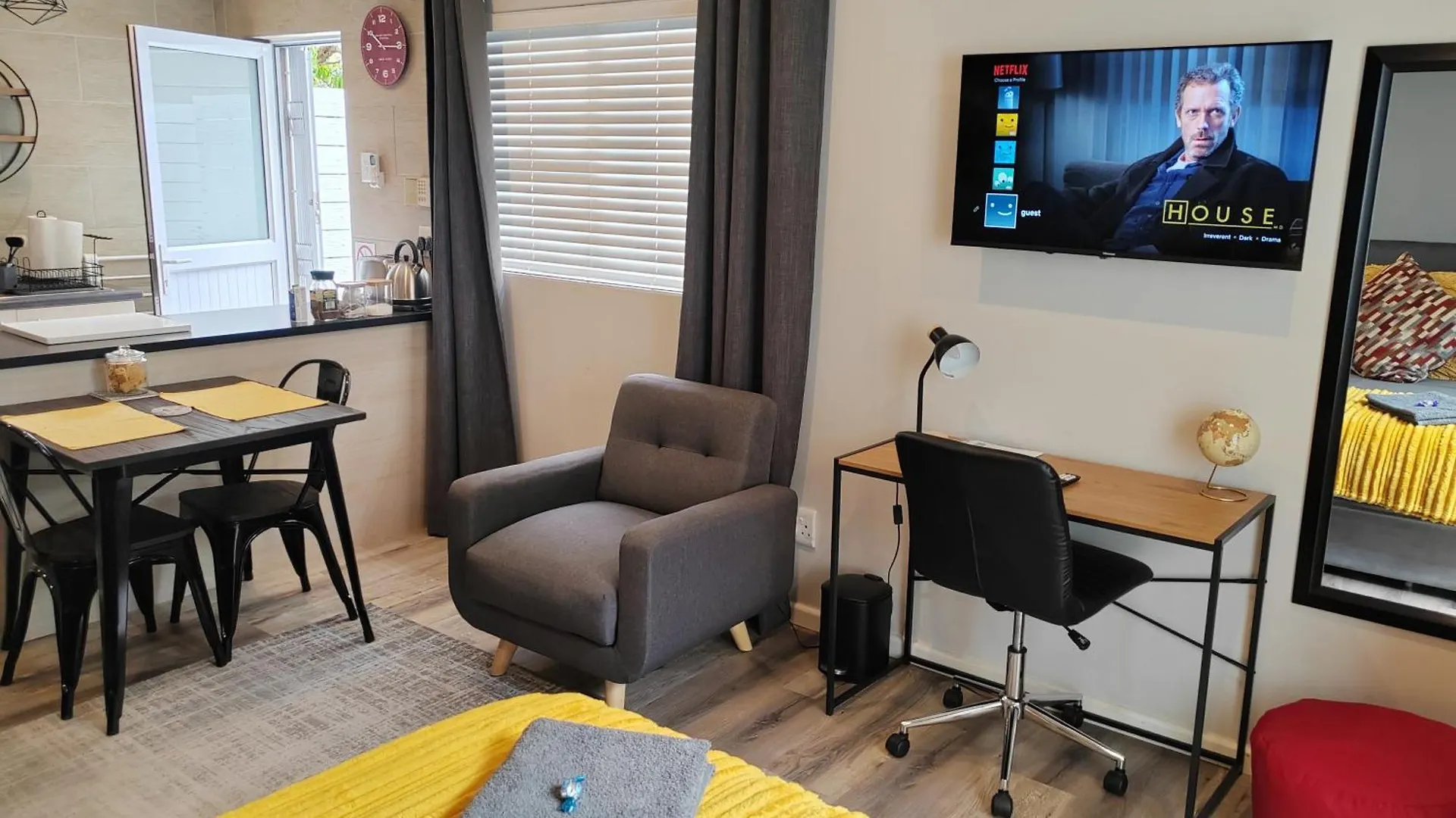 Leafy Retreat Kenridge Trendy Apartment Durbanville South Africa